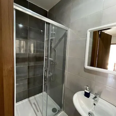 Coral Cove Comfort 1 *