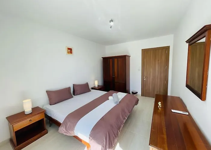 Coral Cove Comfort 1 *