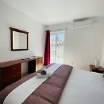 Coral Cove Comfort 1 סיינט פול ביי